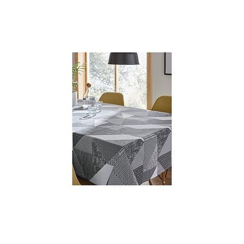  Table Linen