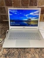 Acer Aspire S7 Laptop intel core i5, Win 10