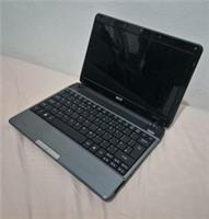 Windows XP Laptop small slim 2GB Ram 250GB HDD Celeron 1.30GHz Webcam HDMi