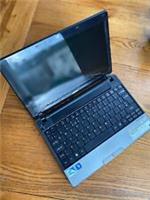 Acer Aspire One 753 Netbook 11.6" Silver & Charger