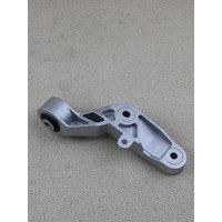 31277781 Engine Mountings AMD Mount Torsion Bar Bracket For Volvo S60 S80 V60 V70 XC60 XC7 2008-2016