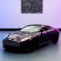 Super cool sports car model, fun accessories for car center console, cool desktop ornaments, exquisite decorations in the car