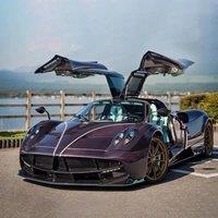Super alloy sports car model, unique decorations for car center console, exquisite desktop ornaments, fun accessories