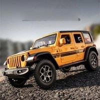 Exquisite alloy off-road vehicle model, unique decorations for car center console, cool desktop ornaments, fun car accessories
