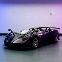 Alloy cool model car, unique decorations for car center console, exquisite desktop ornaments, fun car accessories