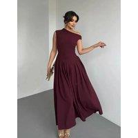 Women's Solid Strapless Slanted Collar Long Dress Fashion Sleeveless Waist Cinching A Line Robe 2025