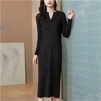 Sanzhai Pleated Dress Women's Long sleeved Spring and Autumn 2025 New V-neck Underlay Skirt Slim Fit