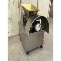 220V Automatic Steamed Bread Divider Machine Energy Conservation 800W Stainless Steel Commercial Dough Cutter
