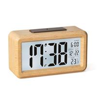 HERMIC Alarm Clock, Digital Alarm Clock Battery Wooden with Temperature, Date, Light Sensor, Backlight, Snooze Function, 12H/24H for Bedside, Bedroom (Batteries Included)