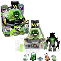 Beast Lab Core Line Shark Playset