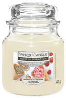 Yankee Home Inspiration Medium Candle Strawberry Waffle Cone