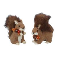 Gisela Graham 6 x Brown Plush Squirrel w Berry/Cone Orn, 2as