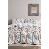 https://www.burton.co.uk/product/ezysleep-esme-floral-printed-duvet-set_p-5e5fb113-ea51-42fd-946c-cee9ef0c8870?colour=Multi&size=King
