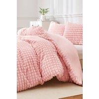 https://www.burton.co.uk/product/ezysleep-super-soft-luxury-faux-fur-box-duvet_p-ae288a67-79ee-4716-88f1-190de8370503?colour=Pink&size=King