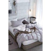 https://www.burton.co.uk/product/ezysleep-silver-stripe-printed-duvet-set_p-e9b94a51-00cf-49b8-892e-065b65980589?colour=Silver&size=Double