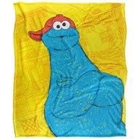 https://www.burton.co.uk/product/sesame-street-sesame-street-big-cookie-monster-on-the-street-silky-touch-super-soft-throw-blanket-152-x-127-cm_p-0ed4a025-3dfa-4fee-ba6d-aaaf6be029a6?colour=White&size=One%20Size