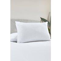https://www.burton.co.uk/product/catherine-lansfield-home-essentials-microfibre-pillow-pair_p-9b615be0-e734-4991-b05c-93329492e195?colour=White&size=One%20Size