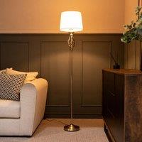 https://www.burton.co.uk/product/valuelights-memphis-antique-brass-traditional-floor-lamp_p-4b024773-fe48-485b-87a8-585e392f5473?colour=Brown&size=One%20Size