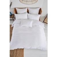 https://www.burton.co.uk/product/ted-baker-tb-plain-dye-cotton-sateen-duvet-cover_p-7d61f08e-f5fc-4025-bcfa-03009d9d550f?colour=White&size=Single