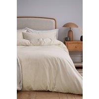https://www.burton.co.uk/product/helena-springfield-hs-brushed-cotton-duvet-cover-set_p-7f621683-20d6-4bd7-ad8a-58b922fdffd1?colour=Ivory&size=Super%20King