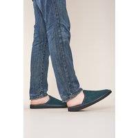 https://www.burton.co.uk/product/moshulu-weston-3-suede-mule-slippers_p-e8ea1371-feef-44f2-b120-aad8307cdea7?colour=Teal&size=9
