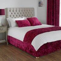 https://www.burton.co.uk/product/paoletti-verona-quilted-crushed-velvet-bed-wrap---150cm-x-200cm_p-f4554e36-856c-4966-b75d-4ddd535f48cb?colour=Wine&size=One%20Size