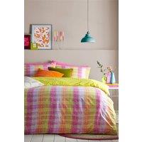 https://www.burton.co.uk/product/furn-neola-abstract-striped-reversible-duvet-cover-set_p-4401baf6-2d40-4fa0-9020-dfdb774b9a78?colour=Multi&size=King