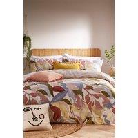 https://www.burton.co.uk/product/furn-amarosa-abstract-floral-reversible-duvet-cover-set_p-ef50baf4-5b89-41ba-af5f-766a25ce9b8f?colour=Pink&size=King