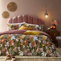 https://www.burton.co.uk/product/furn-asterea-floral-duvet-cover-set_p-95705a4b-d674-42f1-a6ea-527fc4f8a2cb?colour=Multi&size=Double