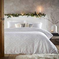 https://www.burton.co.uk/product/furn-snowflake-tufted-100-cotton-duvet-cover-set_p-bc6fdbe3-187e-4c30-a0db-d9d2ced174aa?colour=White&size=Super%20King