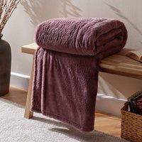 https://www.burton.co.uk/product/furn-kallu-double-sided-faux-fur-throw_p-55d9257c-06fa-4aa0-b1b6-98e7fda6ec6d?colour=Multi&size=150cm%20x%20200cm