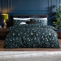 https://www.burton.co.uk/product/furn-true-leopard-printed-duvet-cover-set_p-584e4ef2-022a-45f7-8260-3b628b04568c?colour=Navy&size=King