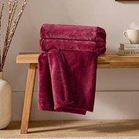 https://www.burton.co.uk/product/furn-harrow-fleece-throw_p-181bdd66-e280-4a21-89ae-74cb35d52654?colour=Red&size=140cm%20x%20180cm