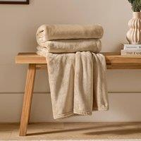 https://www.burton.co.uk/product/furn-harrow-fleece-throw_p-181bdd66-e280-4a21-89ae-74cb35d52654?colour=Beige&size=140cm%20x%20180cm
