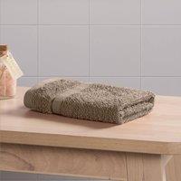 https://www.burton.co.uk/product/ohs-luxury-100-cotton-face-cloth-bathroom-towel_p-0640c979-dc00-4287-b0f6-2e524f85e01b?colour=Light%20Beige&size=Face%20Towel
