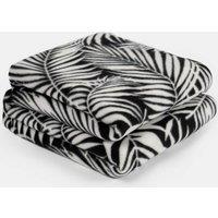 https://www.burton.co.uk/product/ohs-wholesale-leaf-tropical-10-x-fleece-blanket-sofa-throw-joblot_p-e70e6909-c351-497e-92a7-80b833d74f0a?colour=Black&size=120cm%20x%20150cm