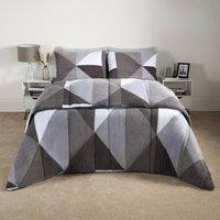 https://www.burton.co.uk/product/ohs-geometric-teddy-fleece-coverless-duvet-quilt-geo-bedding-set-10-5-tog-pillowcase_p-4925e6f9-d5a8-4c09-92af-73918cff47c8?colour=Light%20Grey&size=King
