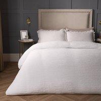 https://www.burton.co.uk/product/ohs-seersucker-bedding-duvet-cover-set-fill-edge-pillowcase-hotel_p-0f5d0d85-f33a-47ec-b79f-7fee0c6f82cd?colour=White&size=Double