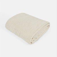 https://www.burton.co.uk/product/ohs-cable-knit-design-fleece-throw-ultra-soft-fluffy-blanket-for-family_p-ef833932-454f-4e02-98b8-d4891bad816d?colour=Cream&size=230cm%20x%20270cm