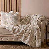 https://www.burton.co.uk/product/ohs-ribbed-faux-fur-throw-super-soft-fluffy-thick-fleece-bed-blanket_p-eb930a6c-79f3-4a6a-a3e7-d54ea52e1117?colour=Natural%20White&size=150cm%20%C3%97%20200cm