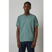 https://www.burton.co.uk/product/maine-soft-green-slub-y-neck-t---shirt_edd09268?colour=soft%20green&size=S