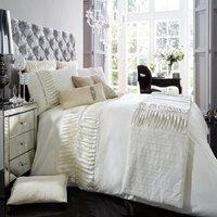https://www.burton.co.uk/product/smart-living-premium-polycotton-alina-duvet-cover-with-pillowcases_p-24f7e0ec-24ed-48a5-90d5-206eff3f786c?colour=Cream&size=Single