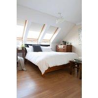 The Lyndon Company Goose Feather & Down 240 Thread Count Casing 13.5 Tog Duvet in White | Size: Super King