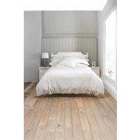 https://www.burton.co.uk/product/the-lyndon-company-deluxe-400-thread-count-100-cotton-plain-dye-duvet-cover-set_p-918d3611-b562-4b58-ac17-06572fc5a062?colour=White&size=Double
