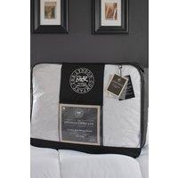 The Lyndon Company Luxury Anti Allergy Soft Touch 10.5 Tog Duvet in White | Size: Double