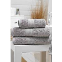https://www.burton.co.uk/product/deyongs-bliss-pima-supersoft-fluffy-cotton-650gsm-towels-2025_p-ee979f3e-6be1-4c88-9f28-6882e3869230?colour=Light%20Grey&size=Face%20Towel%20x%204