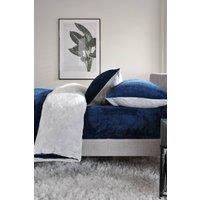 https://www.burton.co.uk/product/the-lyndon-company-teddington-extrasoft-furry-fleece-bedding-collection_p-02fa473e-bbc2-4ebe-ae8d-09b8380f96ce?colour=Navy&size=Double%20Fitted