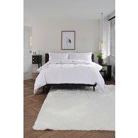 https://www.burton.co.uk/product/the-lyndon-company-feather-embroidered-bedlinen-duvet-sets_p-a7b747c9-4c99-4ee5-af23-f889e9a8830b?colour=White&size=Single