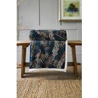 https://www.burton.co.uk/product/deyongs-luxury-soft-cosy-warm-fleece-sherpa-large-throw-peacock-blue_p-4b3e926e-21e8-4dff-901f-90f7b86b8dfc?colour=Multi&size=140cm%20x%20180cm