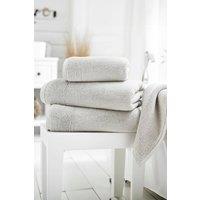 https://www.burton.co.uk/product/deyongs-hotel-spa-palazzo-deluxe-cotton-towels_p-1da8edf8-5293-479e-be4c-03a63b492bb4?colour=Silver&size=Bath%20Sheet